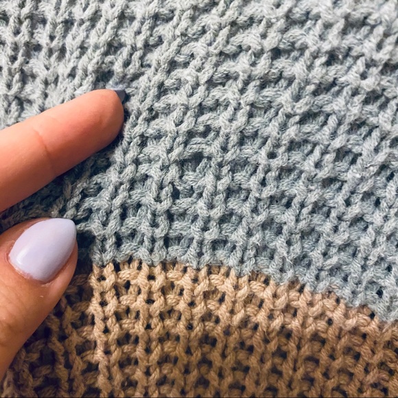 Andree by Unit ColorBlock Neutral Distress Sweater - Picture 12 of 16